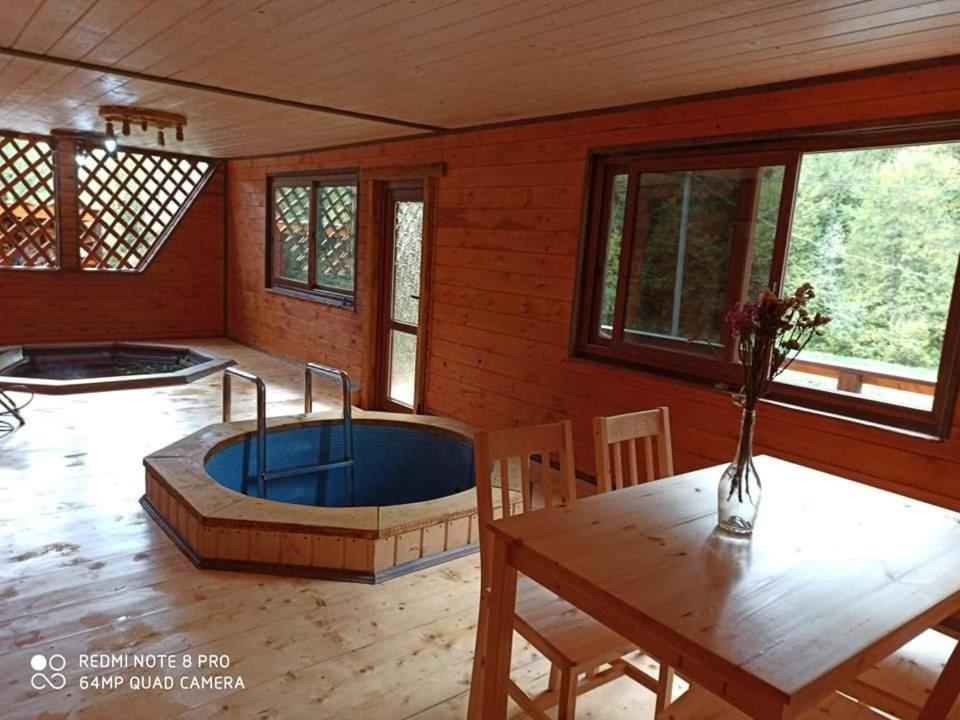 Сімейний Затишок Апартаменти أوريافتشيك المظهر الخارجي الصورة